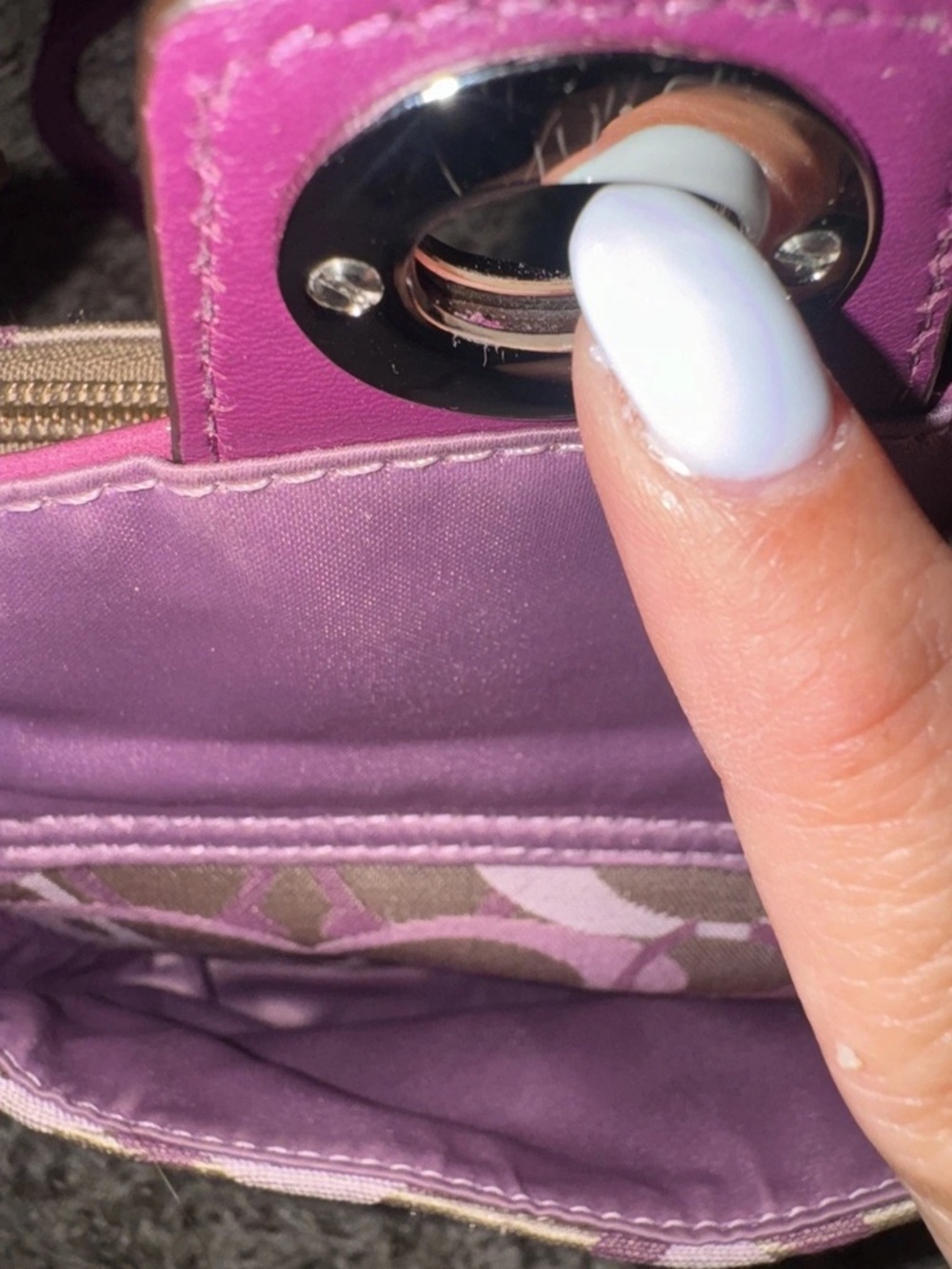 Coach Lilac and Pink Signature Crossbody with Detachable Strap (Penelope) - Picture 6 of 11